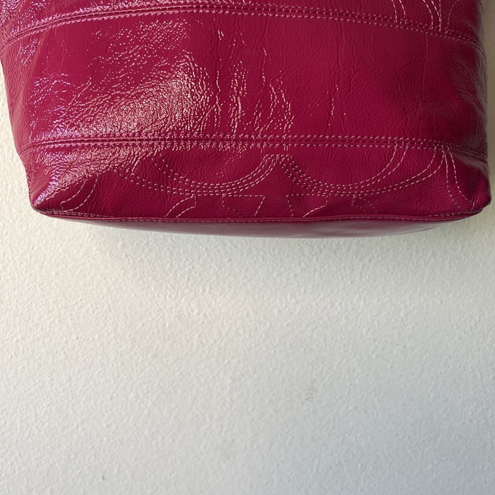 Vtg Coach Berry Pink Hand Bag Small Soho Y2K Patent Leather Hobo Shoulder Purse - Picture 7 of 16